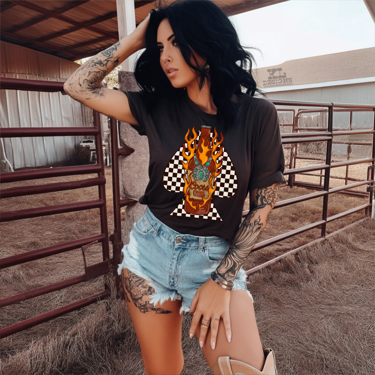 Flamin’ Edgy Checkered Spade Bottle