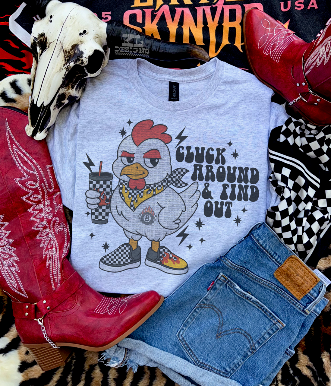 Edgy Cluck Around