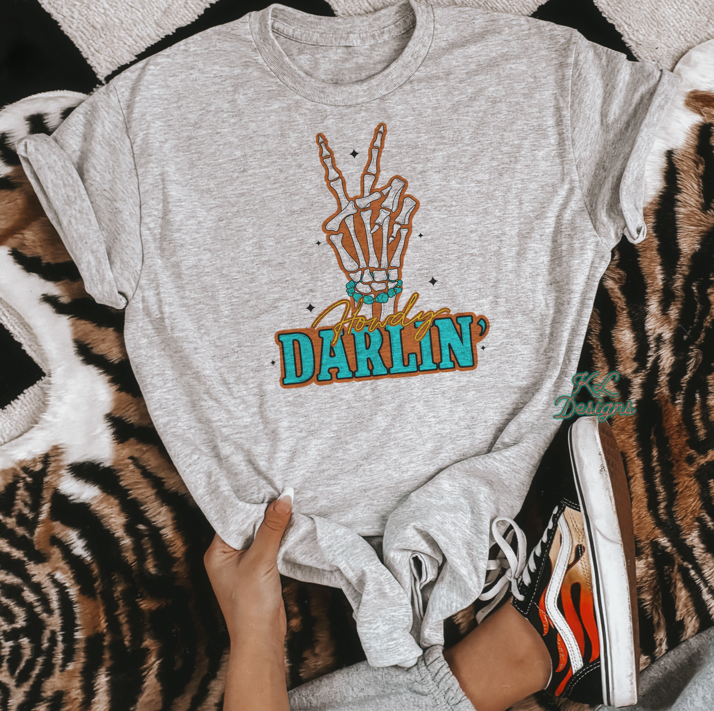 Howdy Darlin’ Peace Skellie