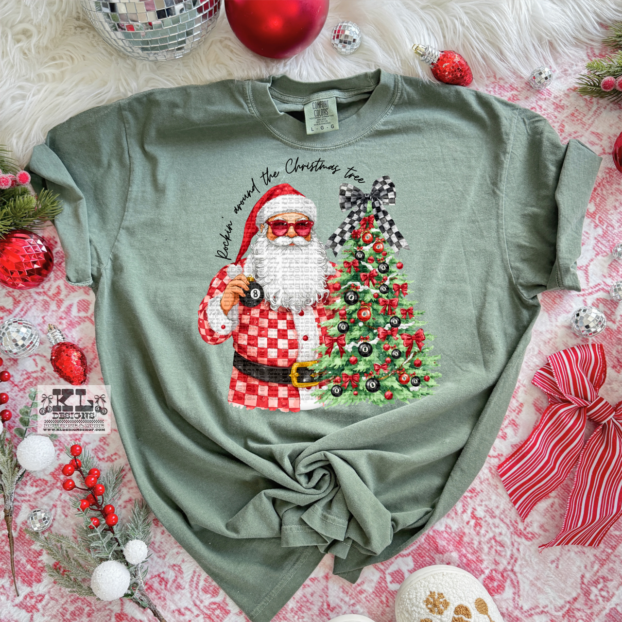 Rockin’ Santa 8 Ball Tree