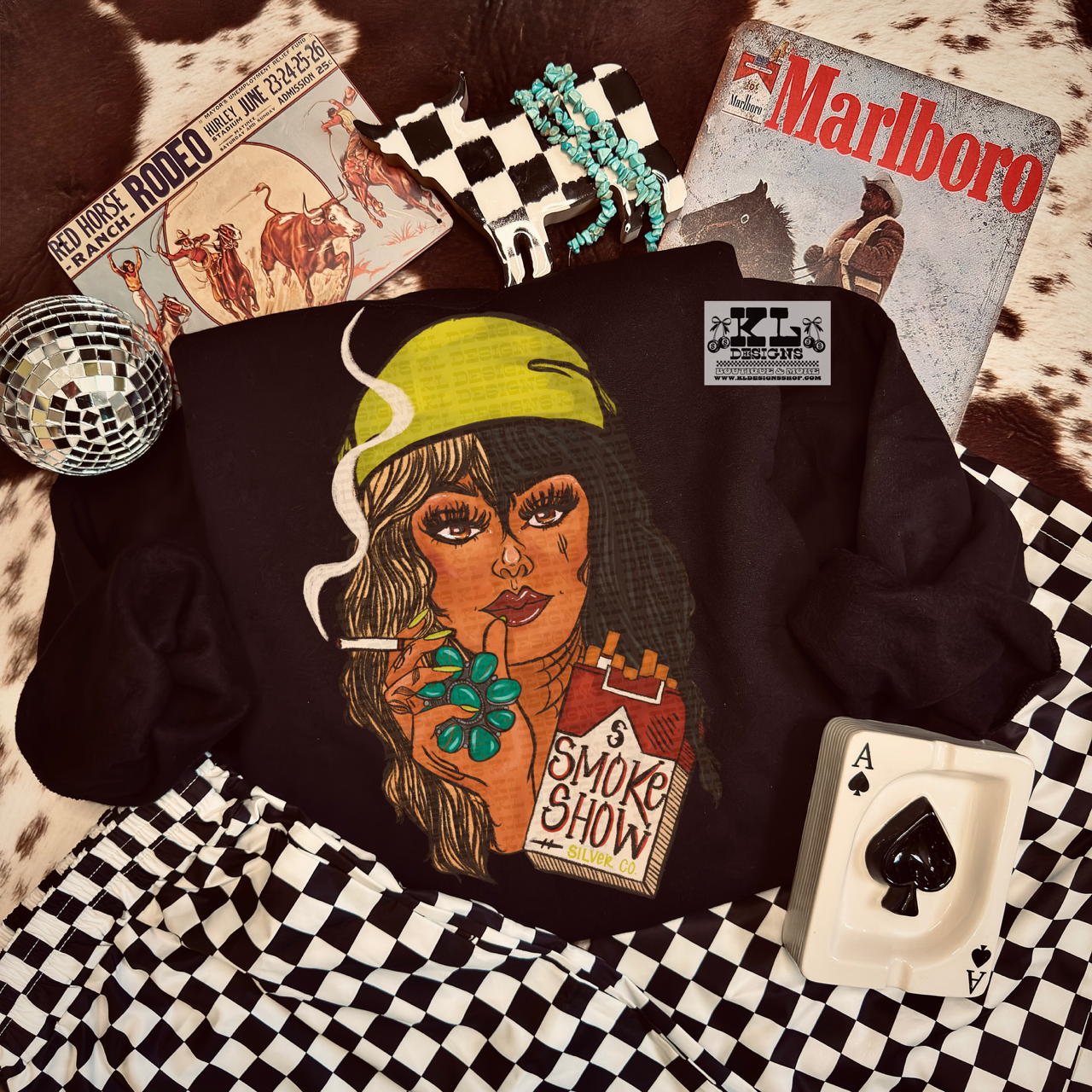 Edgy Smoke Show Girl