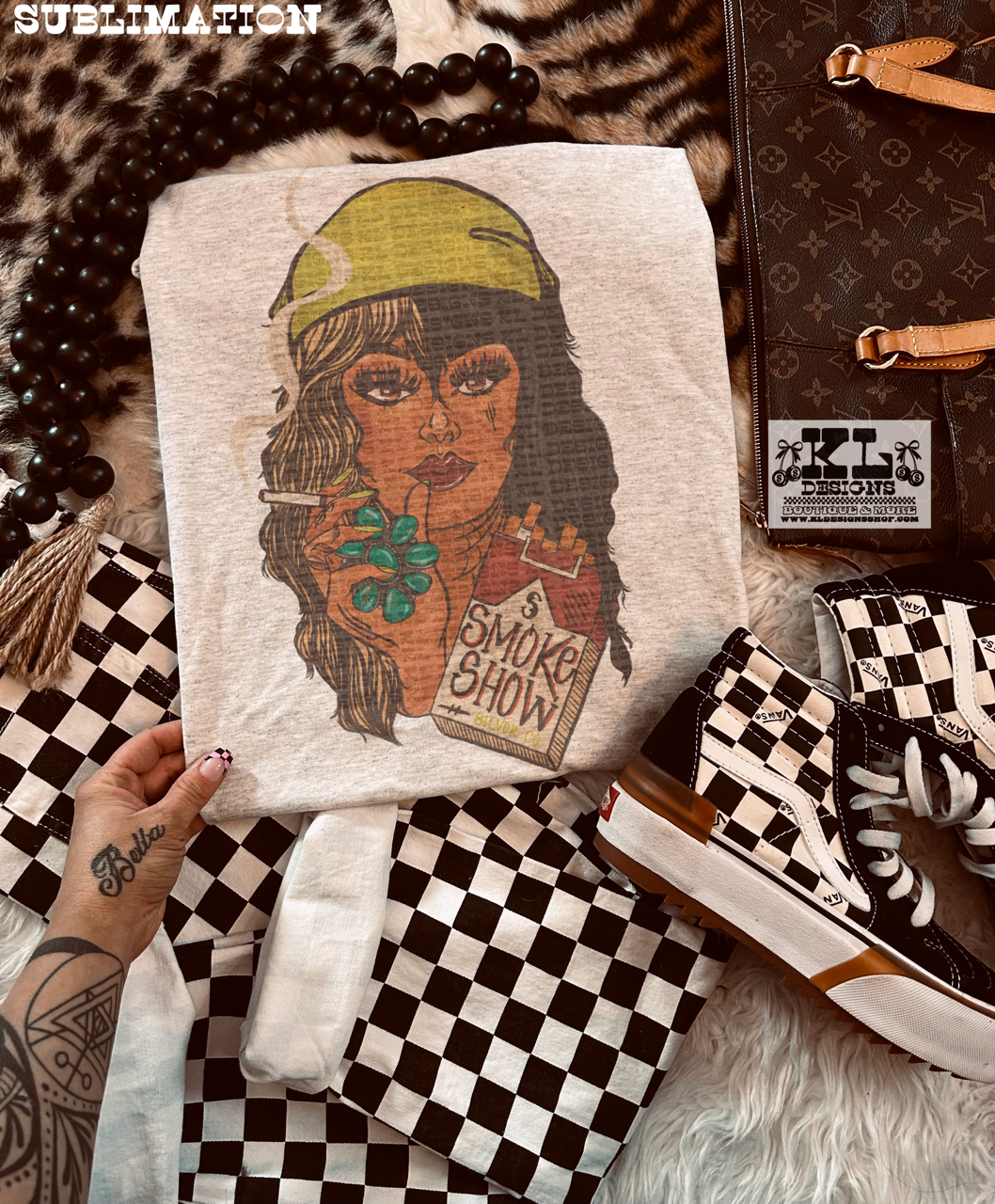 Edgy Smoke Show Girl