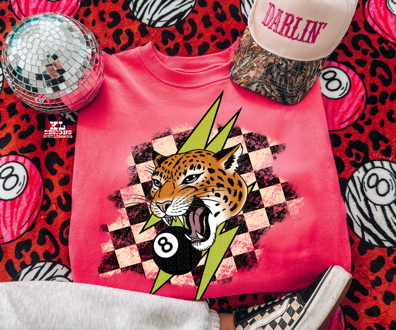 Grunge Checkered Leopard Bolt
